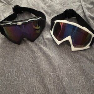 Amazon Black and White Ski Goggles